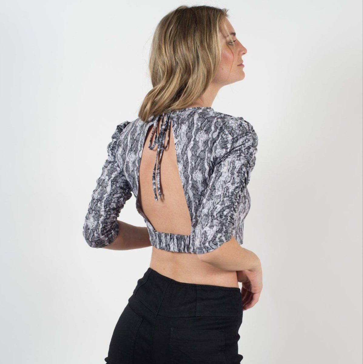 Crop Estampado Encaje S/Espalda - MQM