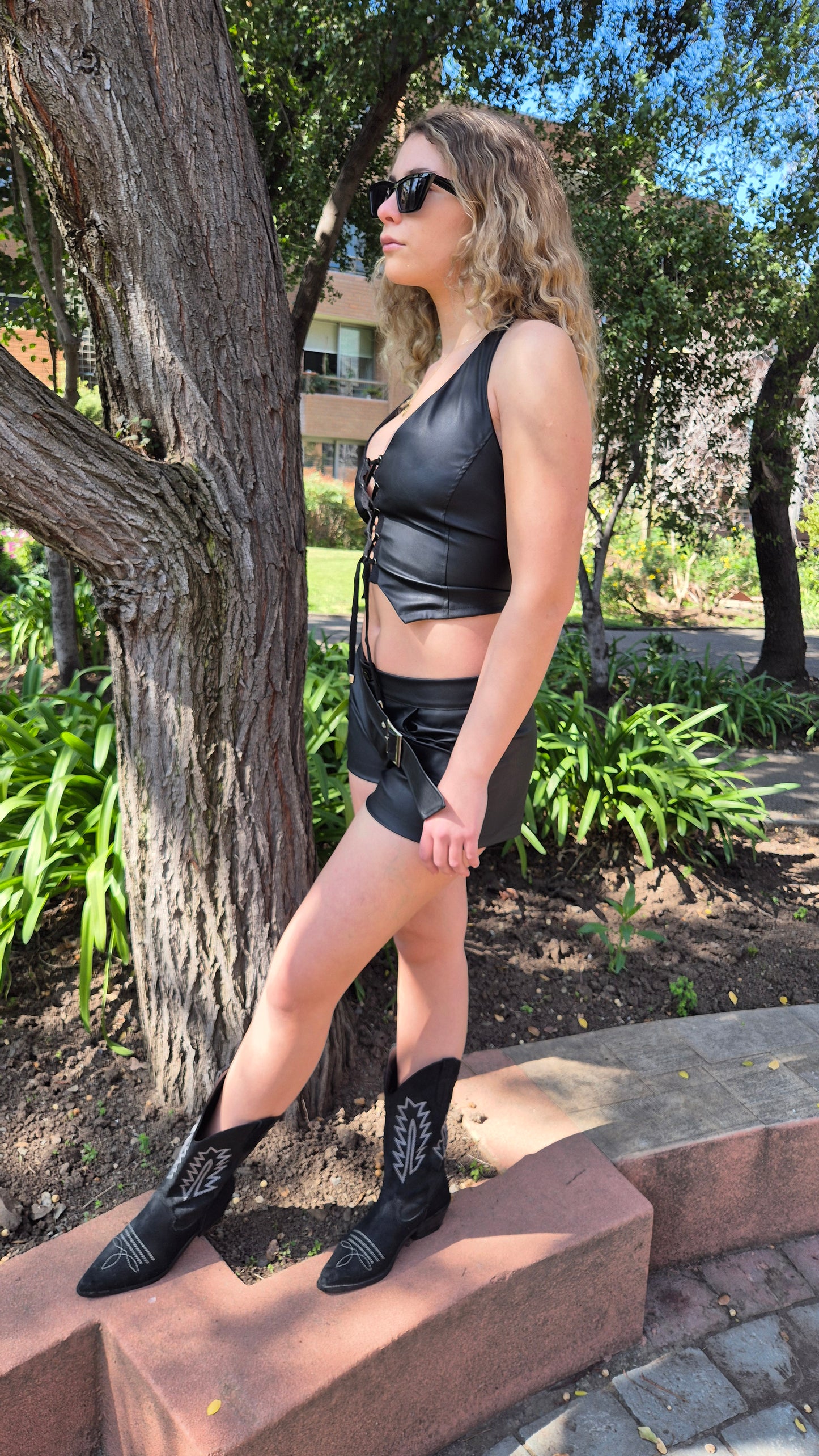 CROP ANTO HALTER