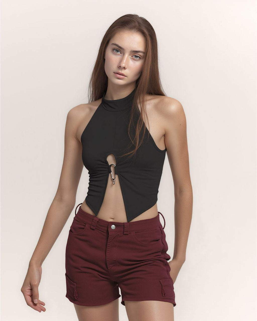 Crop Top Negro Corte Halter con Broche Frontal | Nápoles - MQM