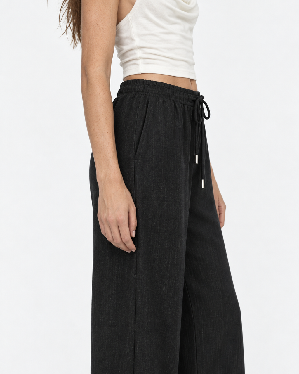 Pantalón de lino negro Amapola, detalle lateral
