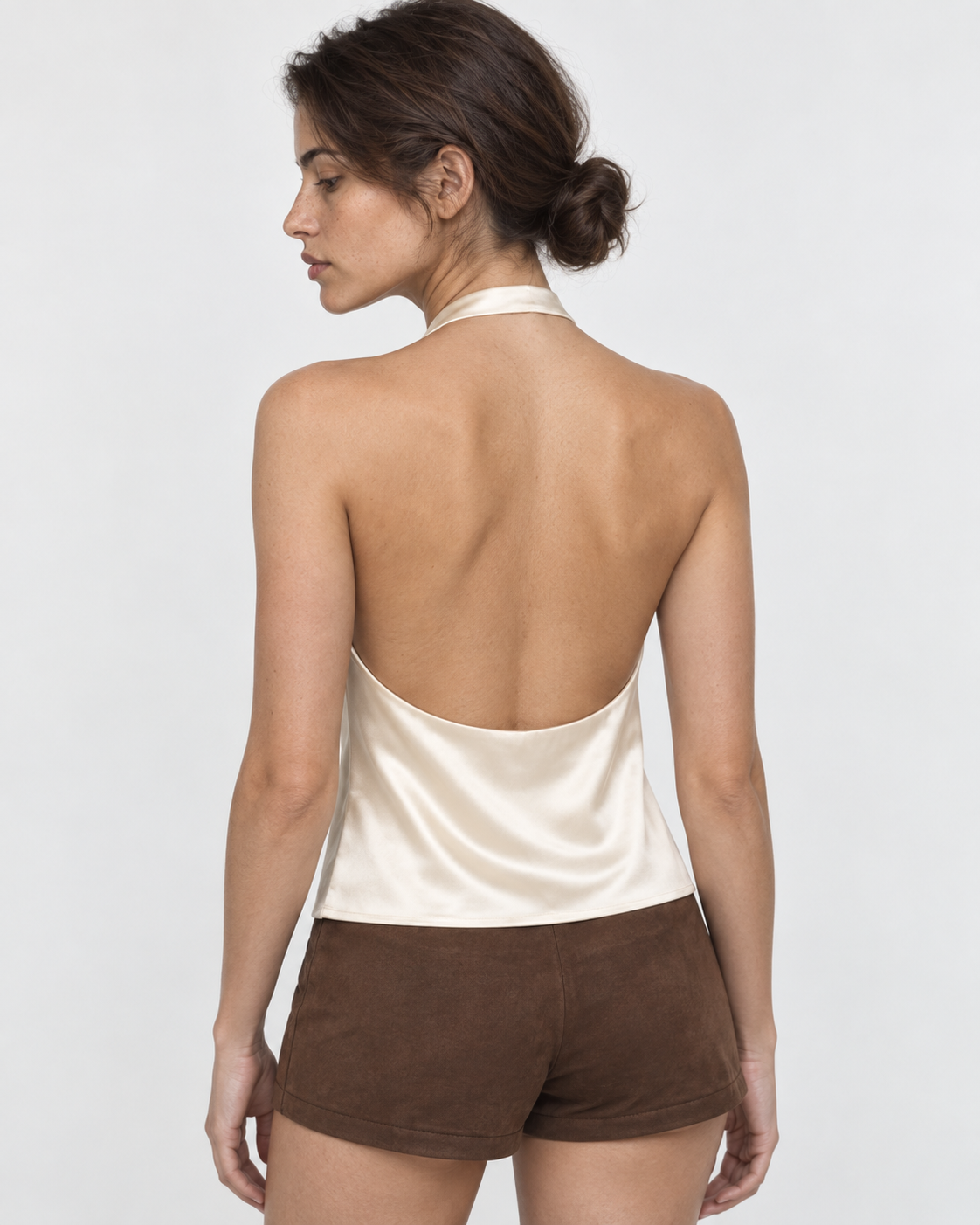 Blusa halter satín blanca Laura, espalda descubierta