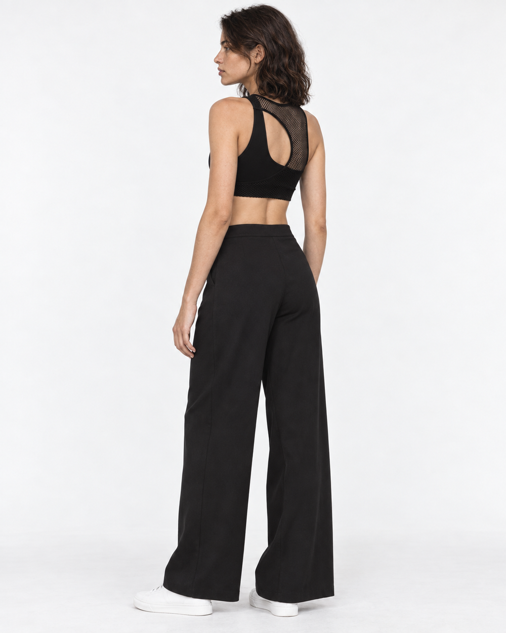 Crop top negro de malla con espalda cruzada Enchel | MQM