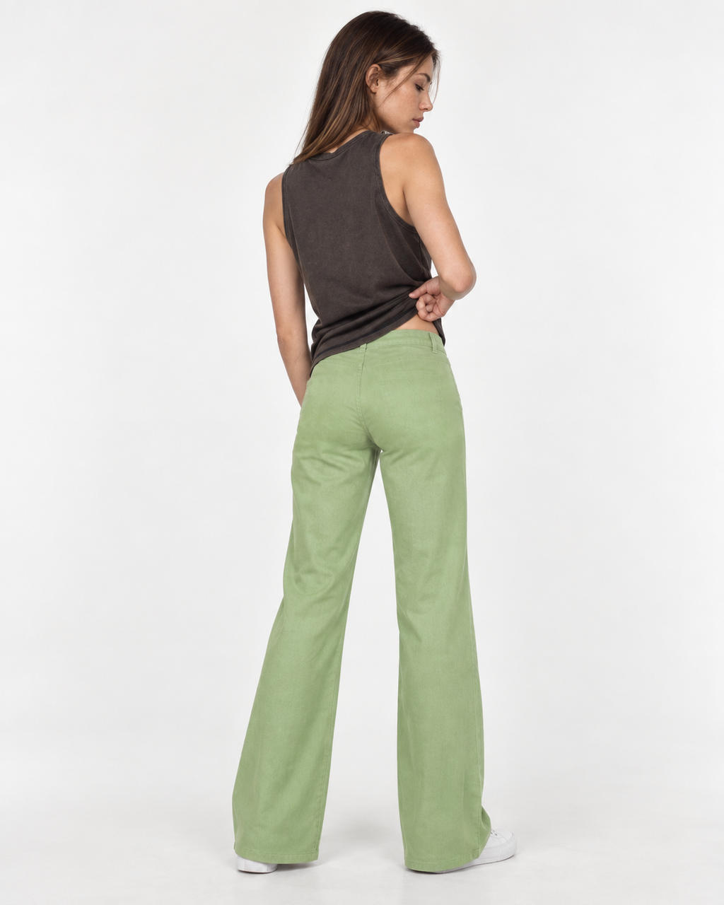Pantalón verde tiza con bolsillos | MQM