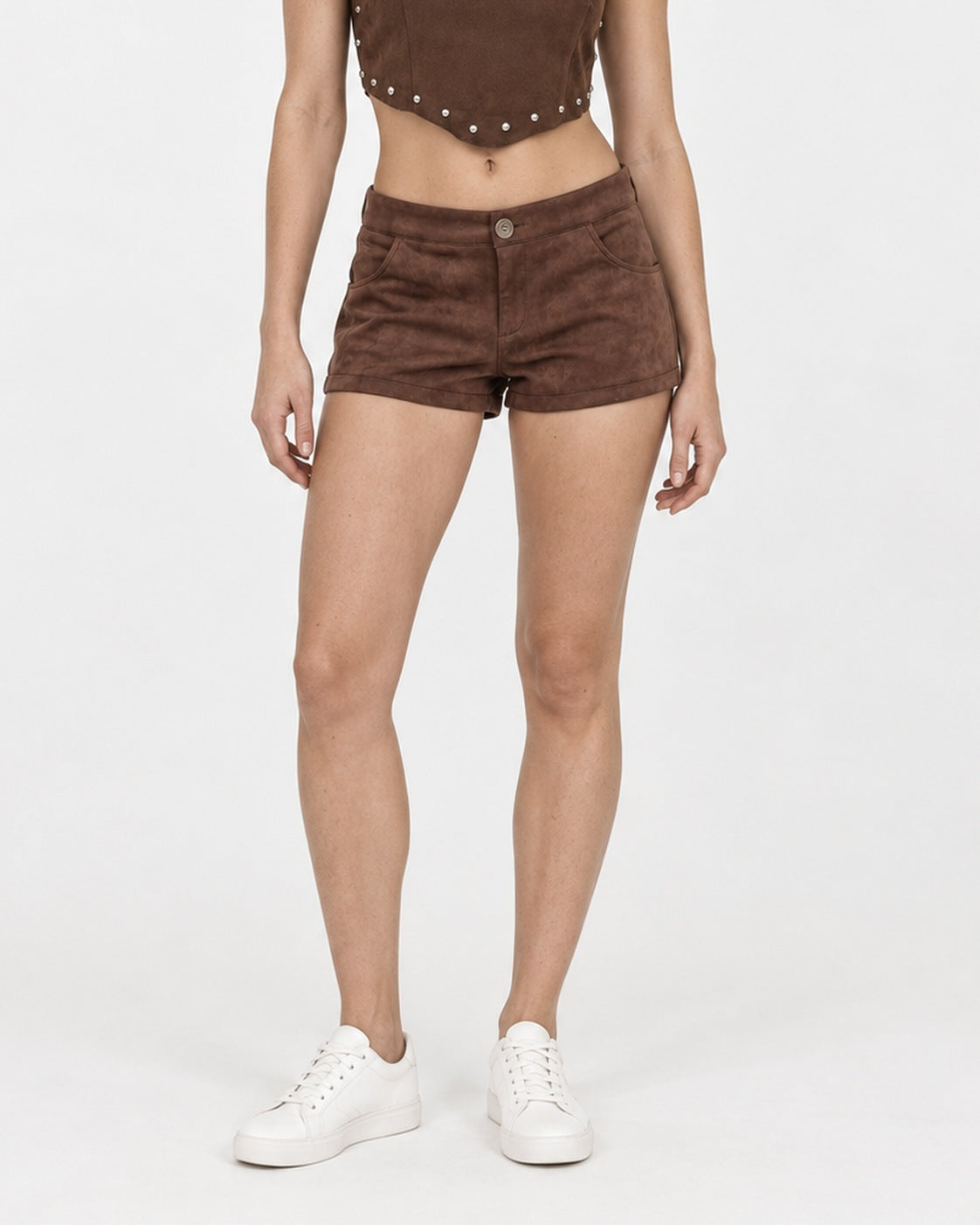 Short símil gamuza café