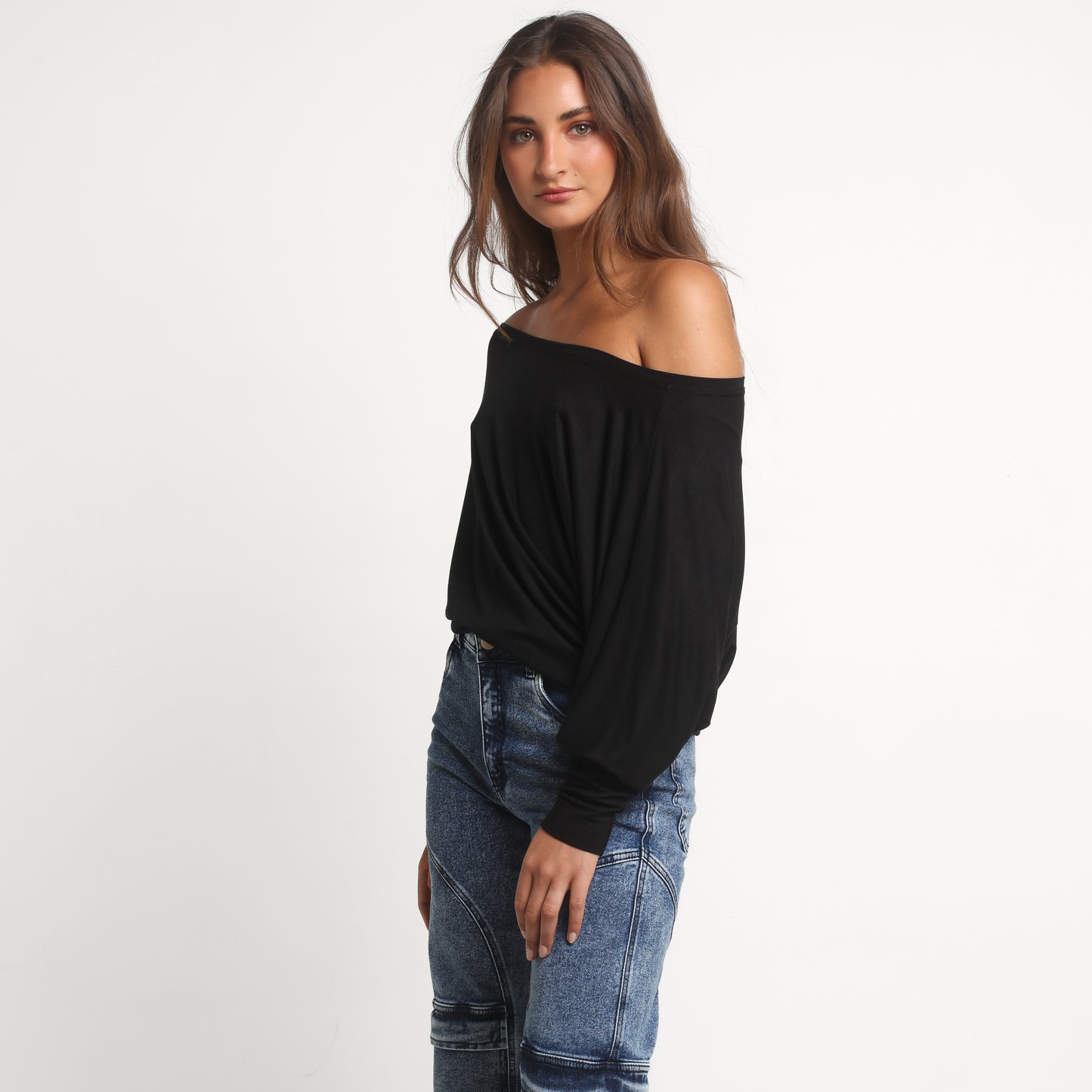 Polera Negra Mujer Manga Larga Off Shoulder | Sandra