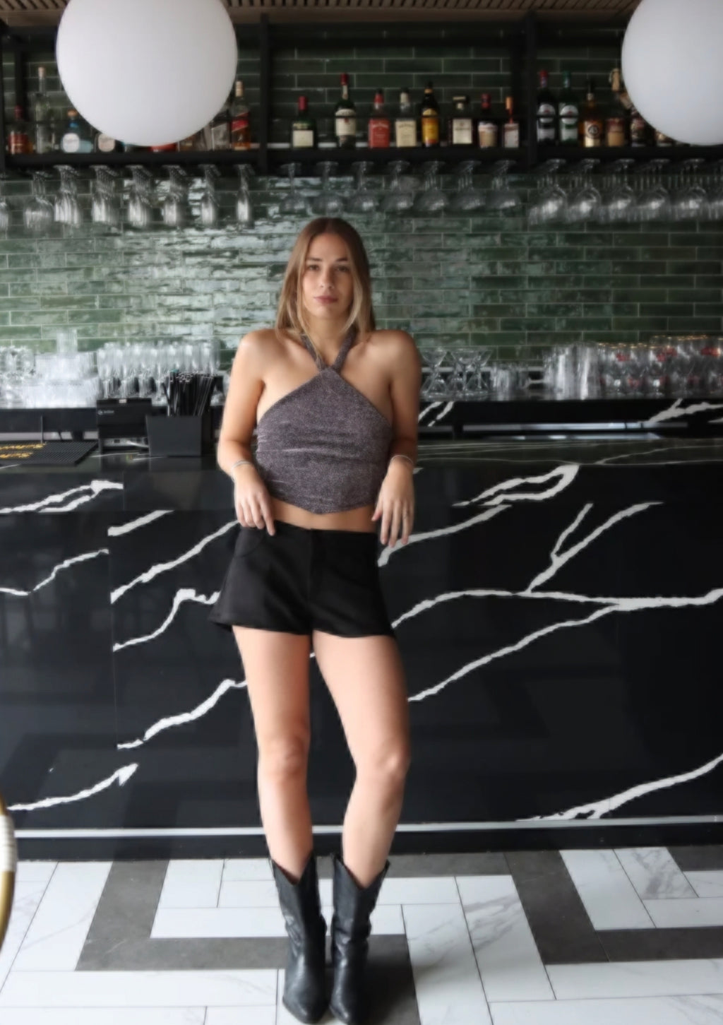 Short Gamuza Negro