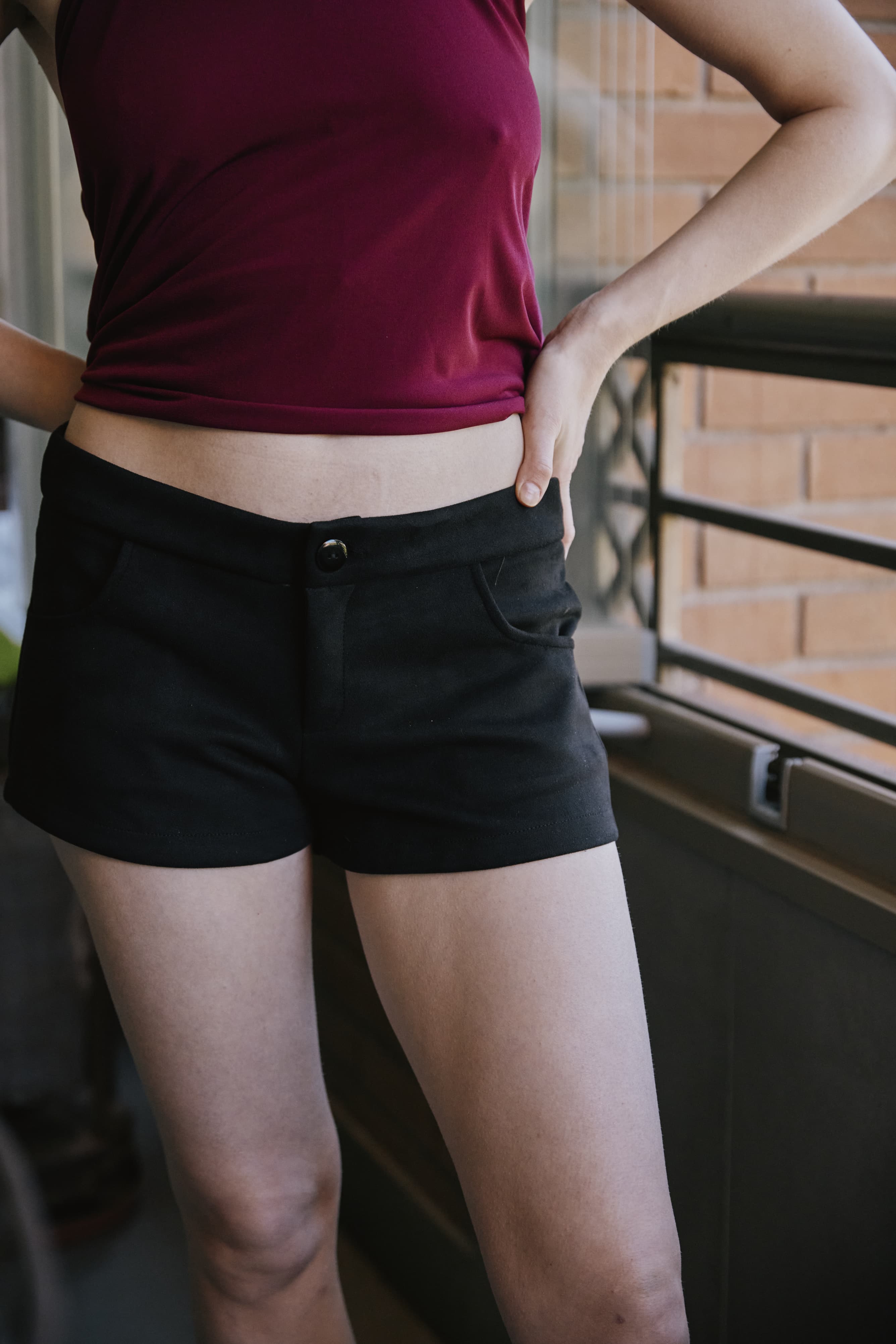 Short Gamuza Negro