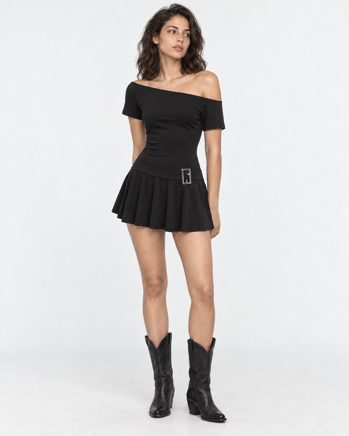 Vestido negro off shoulder Soho, tres cuartos
